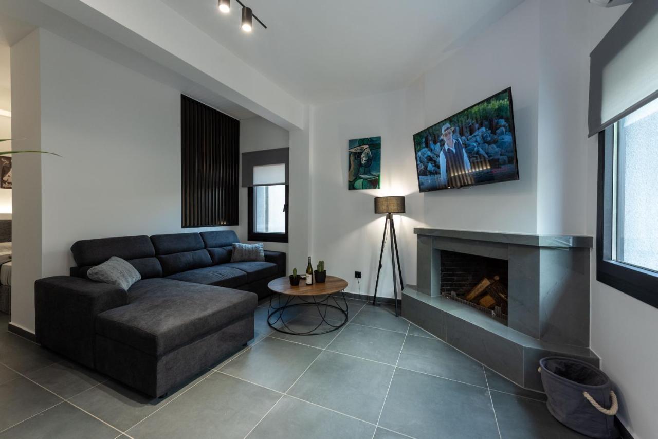 Frourio Lodge Α2 拉里萨 外观 照片