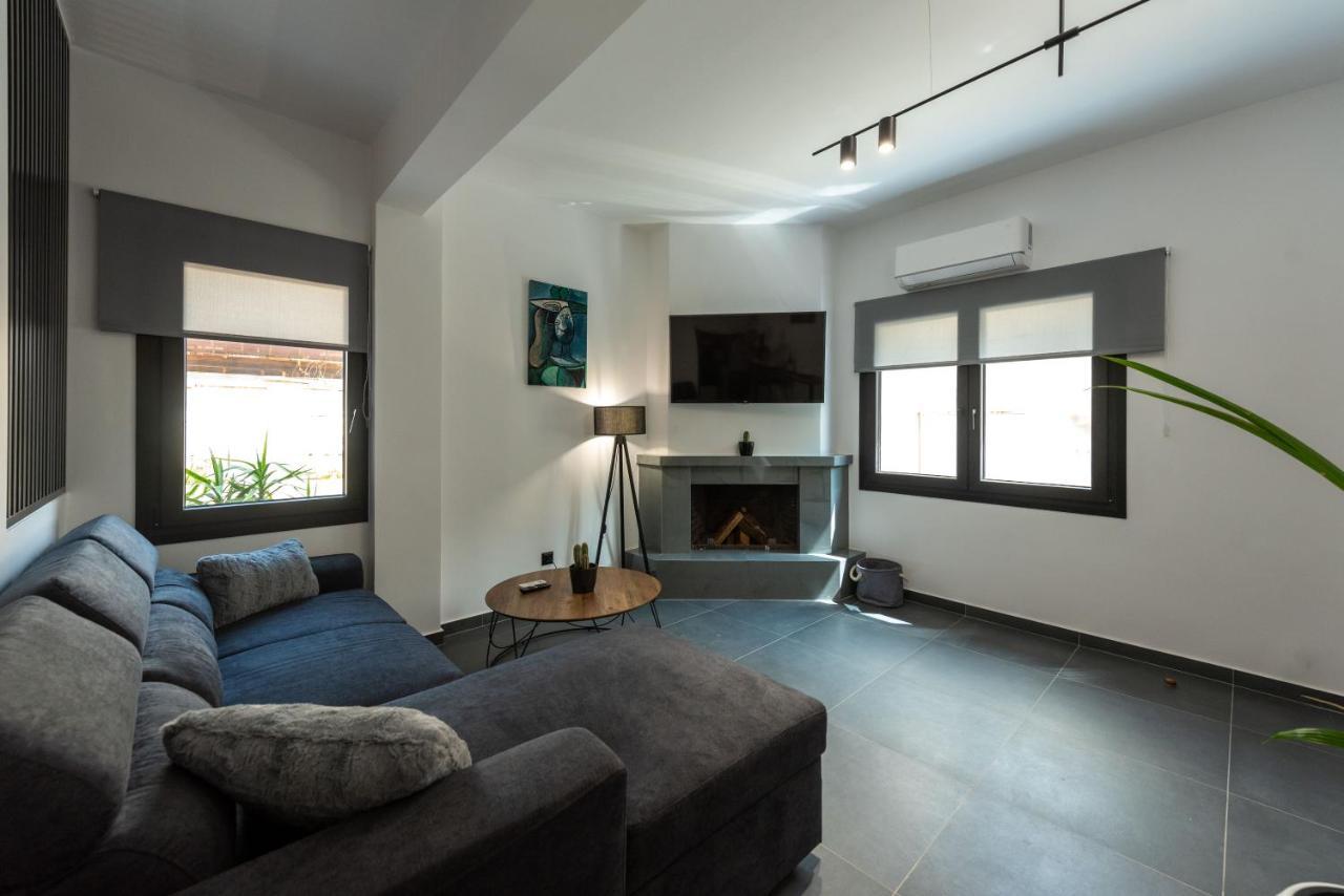 Frourio Lodge Α2 拉里萨 外观 照片